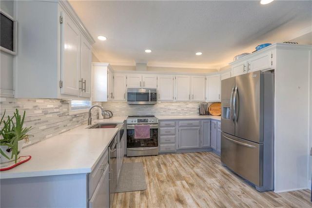 1521 Lexington Road, Pleasant Hill, MO 64080