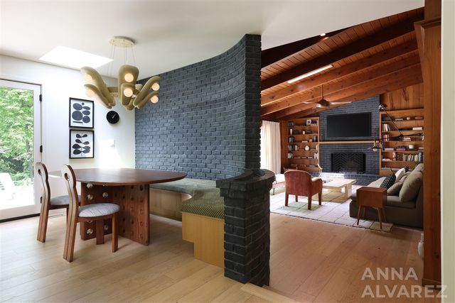 7130 Oakbrook Street, Grand Rapids, MI 49546