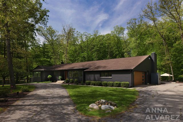 7130 Oakbrook Street, Grand Rapids, MI 49546
