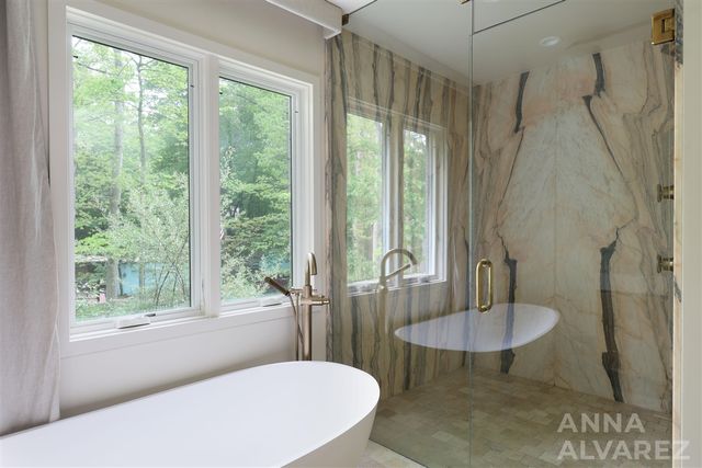 7130 Oakbrook Street, Grand Rapids, MI 49546