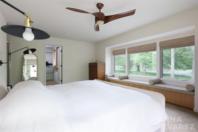 7130 Oakbrook Street, Grand Rapids, MI 49546