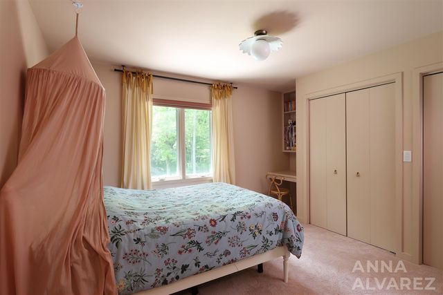 7130 Oakbrook Street, Grand Rapids, MI 49546