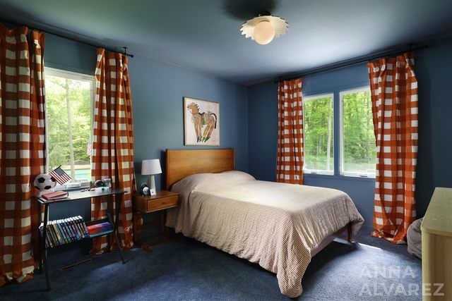 7130 Oakbrook Street, Grand Rapids, MI 49546