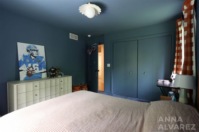 7130 Oakbrook Street, Grand Rapids, MI 49546