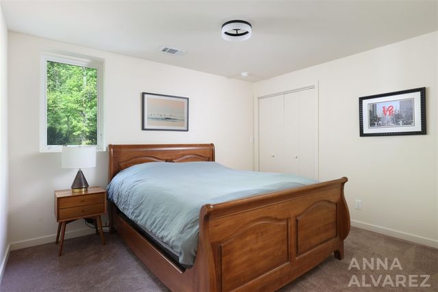7130 Oakbrook Street, Grand Rapids, MI 49546