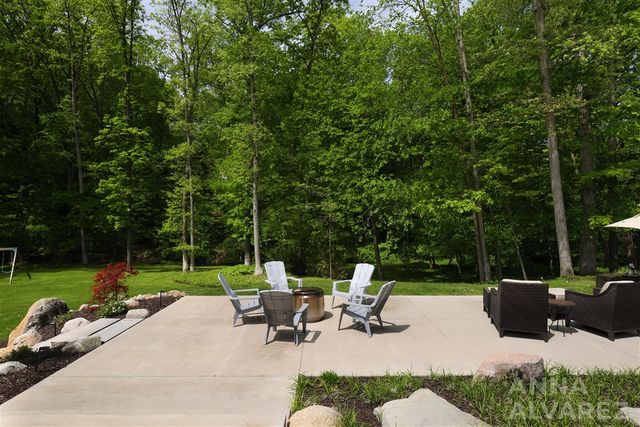 7130 Oakbrook Street, Grand Rapids, MI 49546