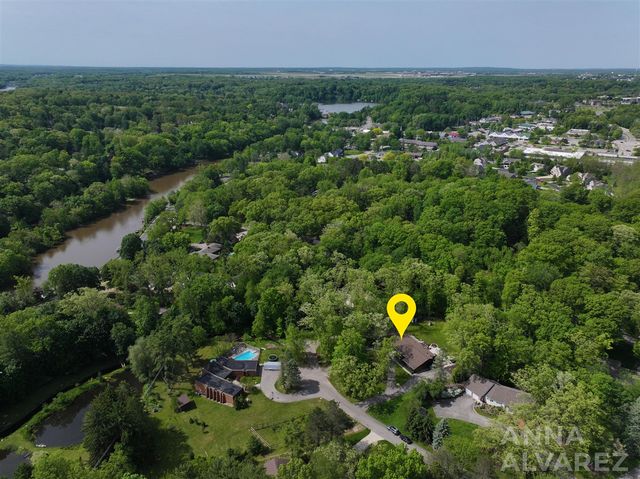 7130 Oakbrook Street, Grand Rapids, MI 49546
