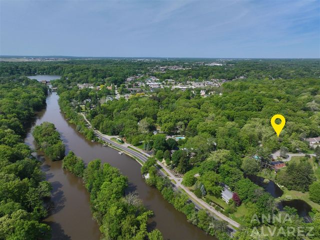 7130 Oakbrook Street, Grand Rapids, MI 49546
