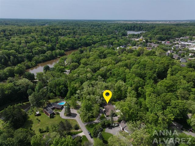 7130 Oakbrook Street, Grand Rapids, MI 49546