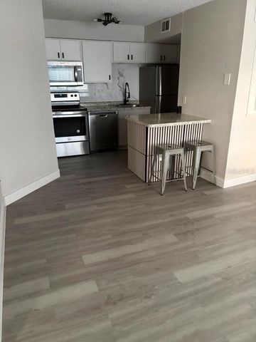 2216 GRAND CAYMAN COURT 1422, Kissimmee, FL 34741