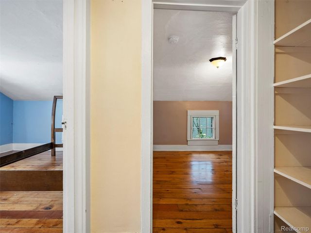 1713 Pontiac Trail, Ann Arbor, MI 48105