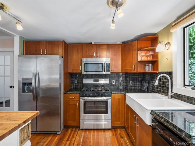 1713 Pontiac Trail, Ann Arbor, MI 48105