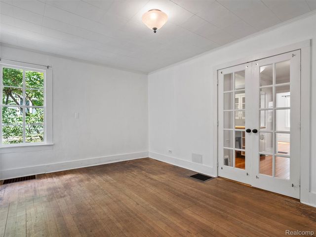 1713 Pontiac Trail, Ann Arbor, MI 48105