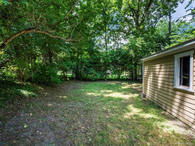 1713 Pontiac Trail, Ann Arbor, MI 48105