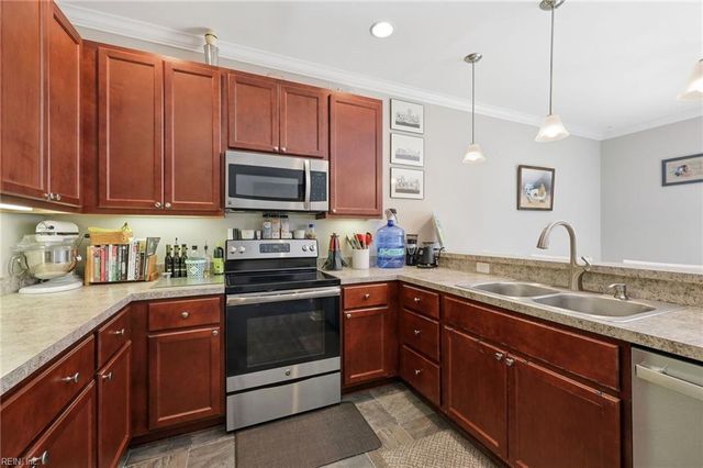 4376 Turnworth ARCH, Virginia Beach, VA 23456