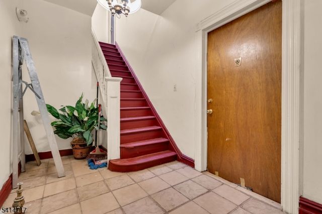 23 Washington Ter, East Orange City, NJ 07017