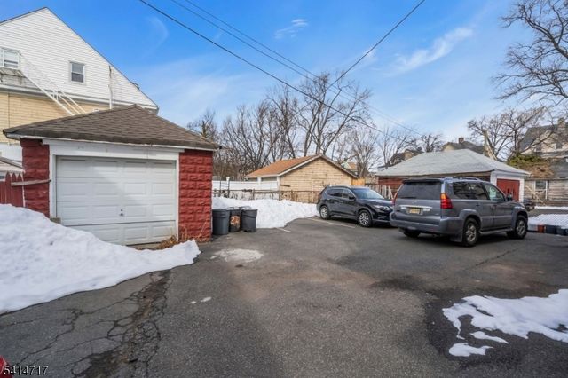 23 Washington Ter, East Orange City, NJ 07017