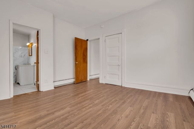 23 Washington Ter, East Orange City, NJ 07017