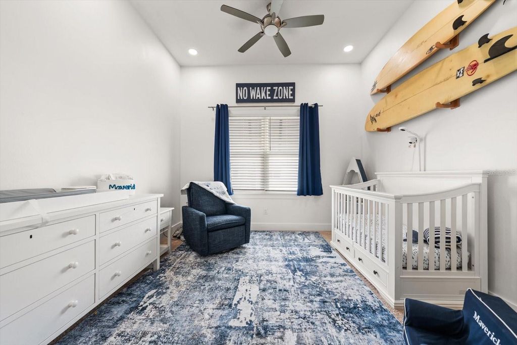 Image 18 of property listing at 1297 SAVONA DRIVE NE, St Petersburg, FL 33702