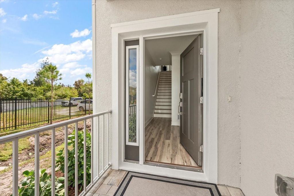 Image 28 of property listing at 1297 SAVONA DRIVE NE, St Petersburg, FL 33702