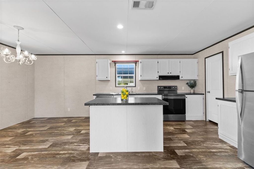 Image 13 of property listing at 6606 BOB HEAD ROAD, Plant City, FL 33565