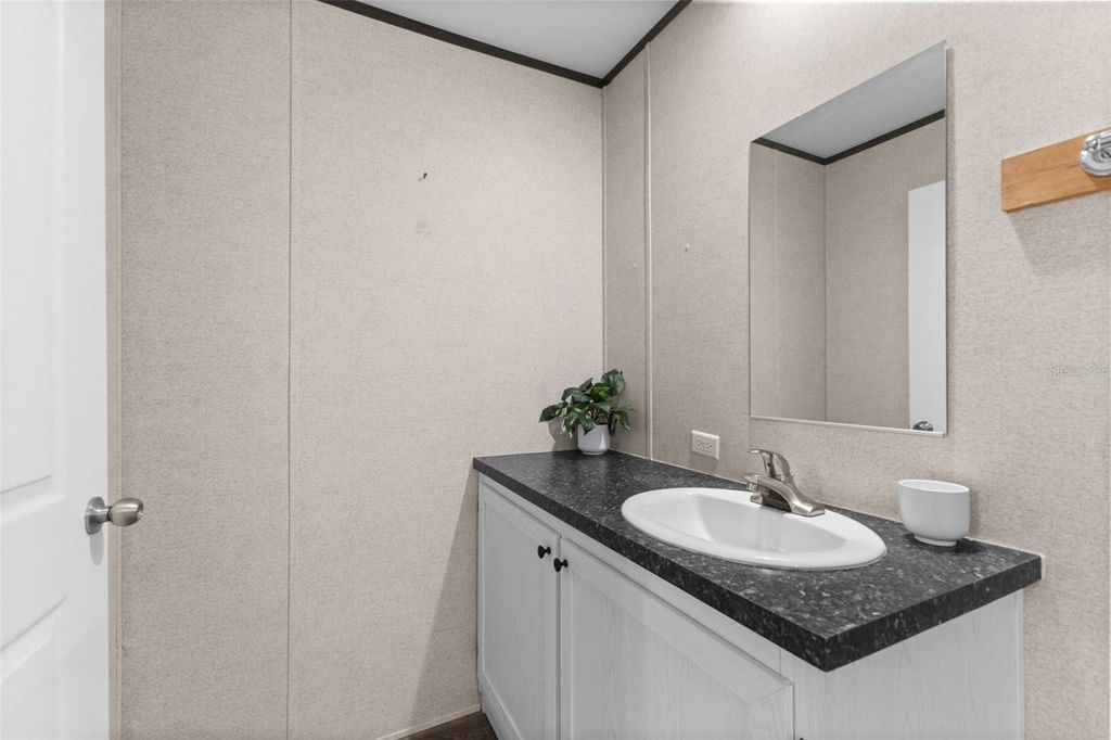 Image 23 of property listing at 6606 BOB HEAD ROAD, Plant City, FL 33565