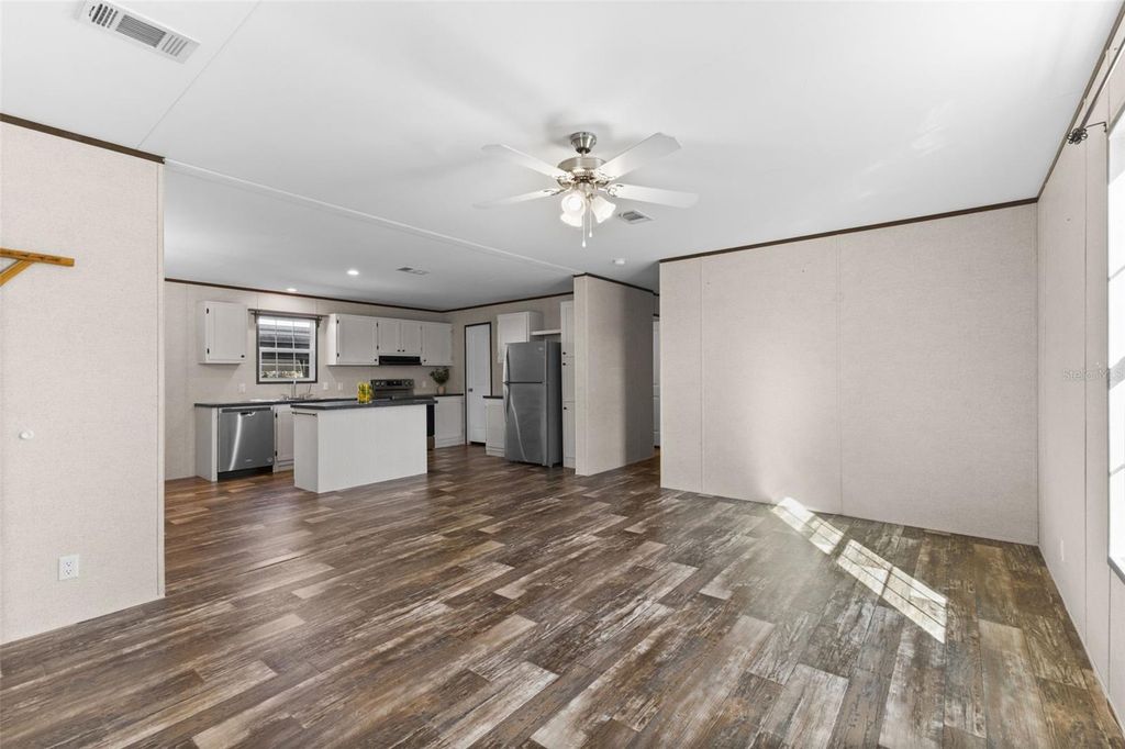 Image 6 of property listing at 6606 BOB HEAD ROAD, Plant City, FL 33565