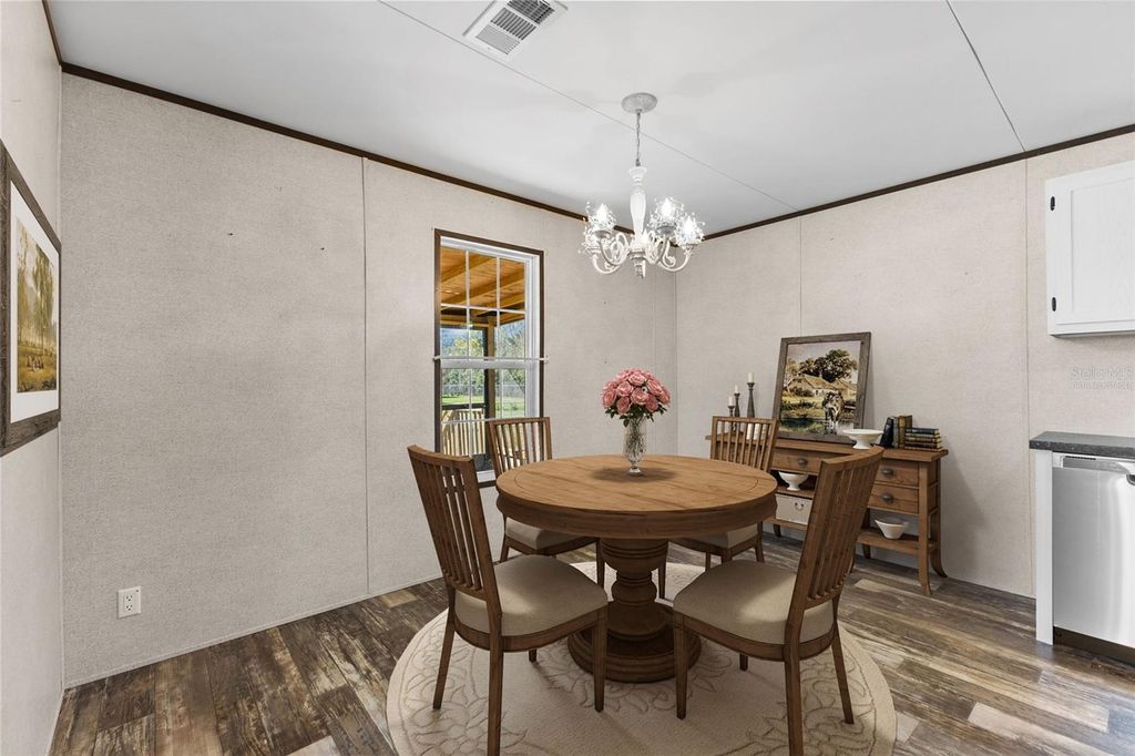 Image 7 of property listing at 6606 BOB HEAD ROAD, Plant City, FL 33565