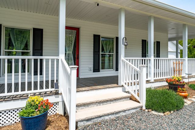 533 Harmon Road, Mountain City, TN 37683