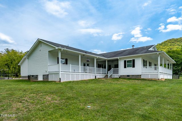 533 Harmon Road, Mountain City, TN 37683