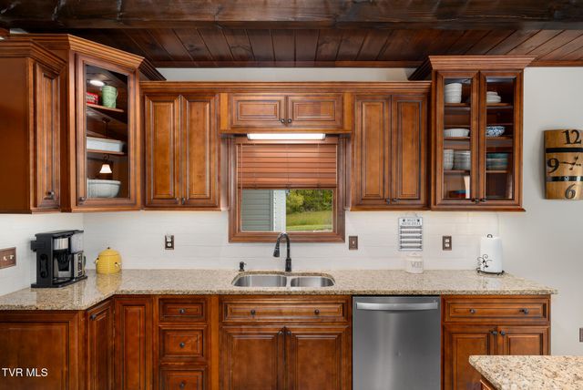 533 Harmon Road, Mountain City, TN 37683