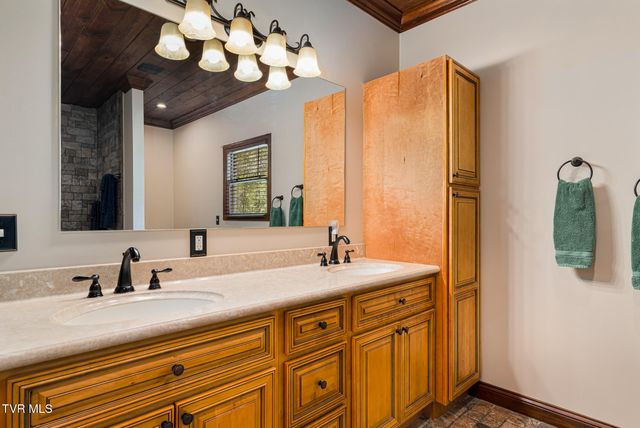 533 Harmon Road, Mountain City, TN 37683