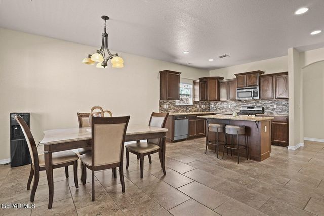 13157 LOST WILLOW, El Paso, TX 79938