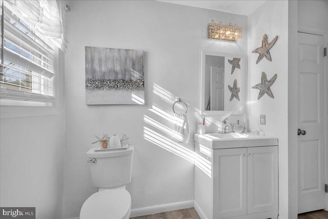 6378 MONMOUTH DR, Mays Landing, NJ 08330