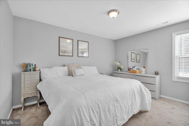 6378 MONMOUTH DR, Mays Landing, NJ 08330