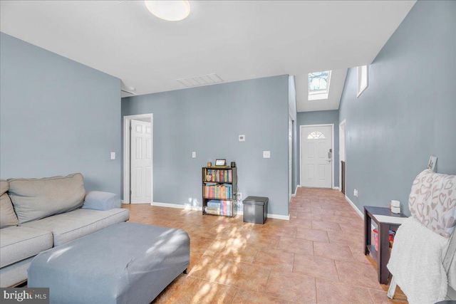 6378 MONMOUTH DR, Mays Landing, NJ 08330