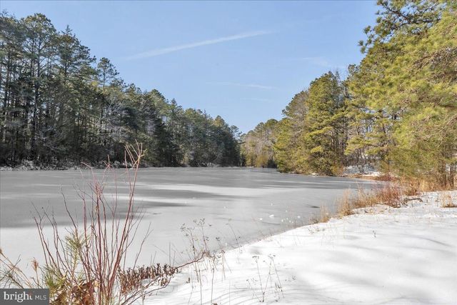 6378 MONMOUTH DR, Mays Landing, NJ 08330