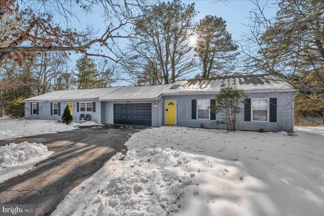 6378 MONMOUTH DR, Mays Landing, NJ 08330