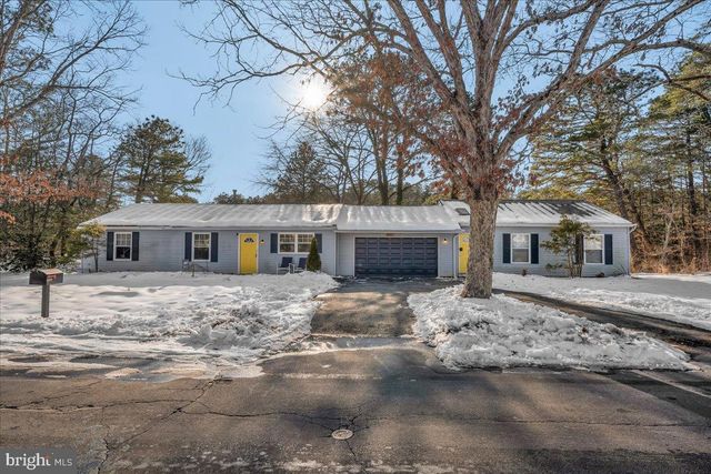 6378 MONMOUTH DR, Mays Landing, NJ 08330