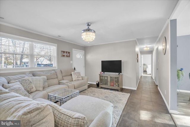 6378 MONMOUTH DR, Mays Landing, NJ 08330