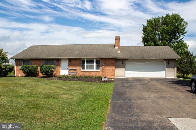 5237 SUNSET LN, Gap, PA 17527
