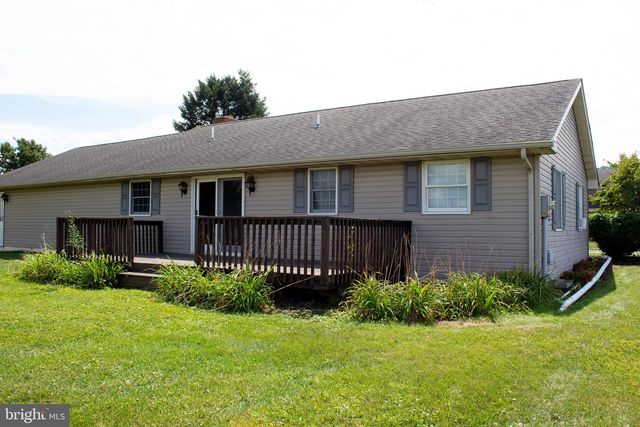 5237 SUNSET LN, Gap, PA 17527