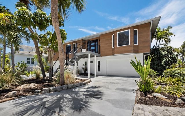 521 CUMMINGS STREET, Sarasota, FL 34242