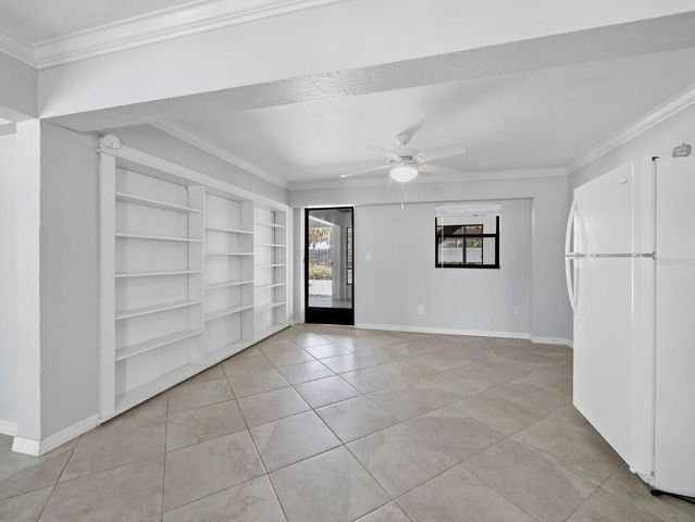 521 CUMMINGS STREET, Sarasota, FL 34242