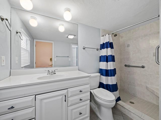521 CUMMINGS STREET, Sarasota, FL 34242