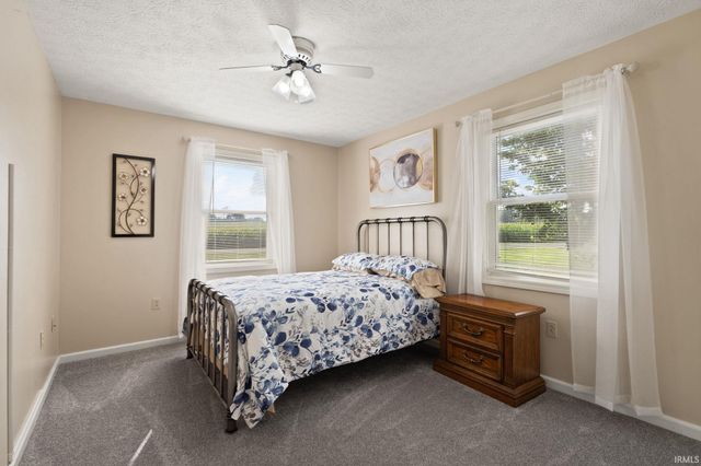4 Orchard Road, Loogootee, IN 47553