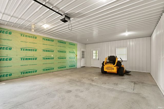 4 Orchard Road, Loogootee, IN 47553