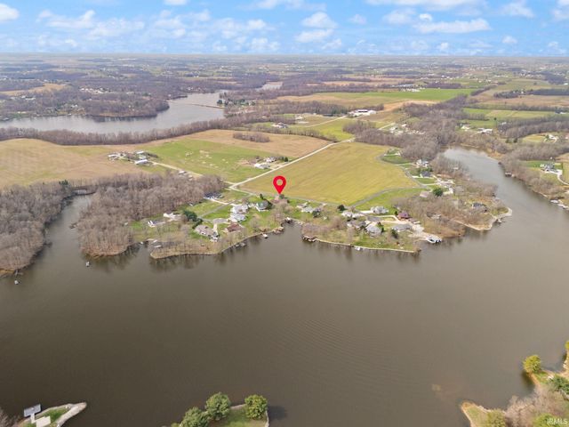4 Orchard Road, Loogootee, IN 47553