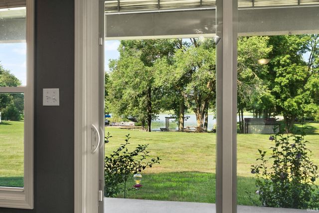 4 Orchard Road, Loogootee, IN 47553