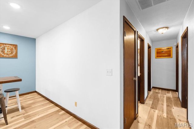 414 Parkview Drive, Lebanon, IL 62254